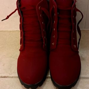 Nwot maroon red heeled ankle boots/booties
